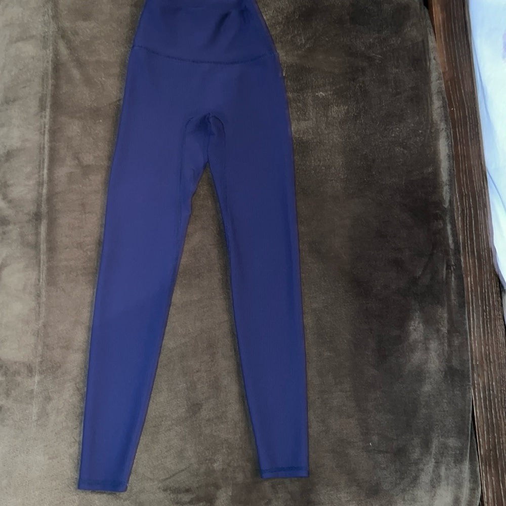 Navy ribbed leggings.  24 inch inseam.
